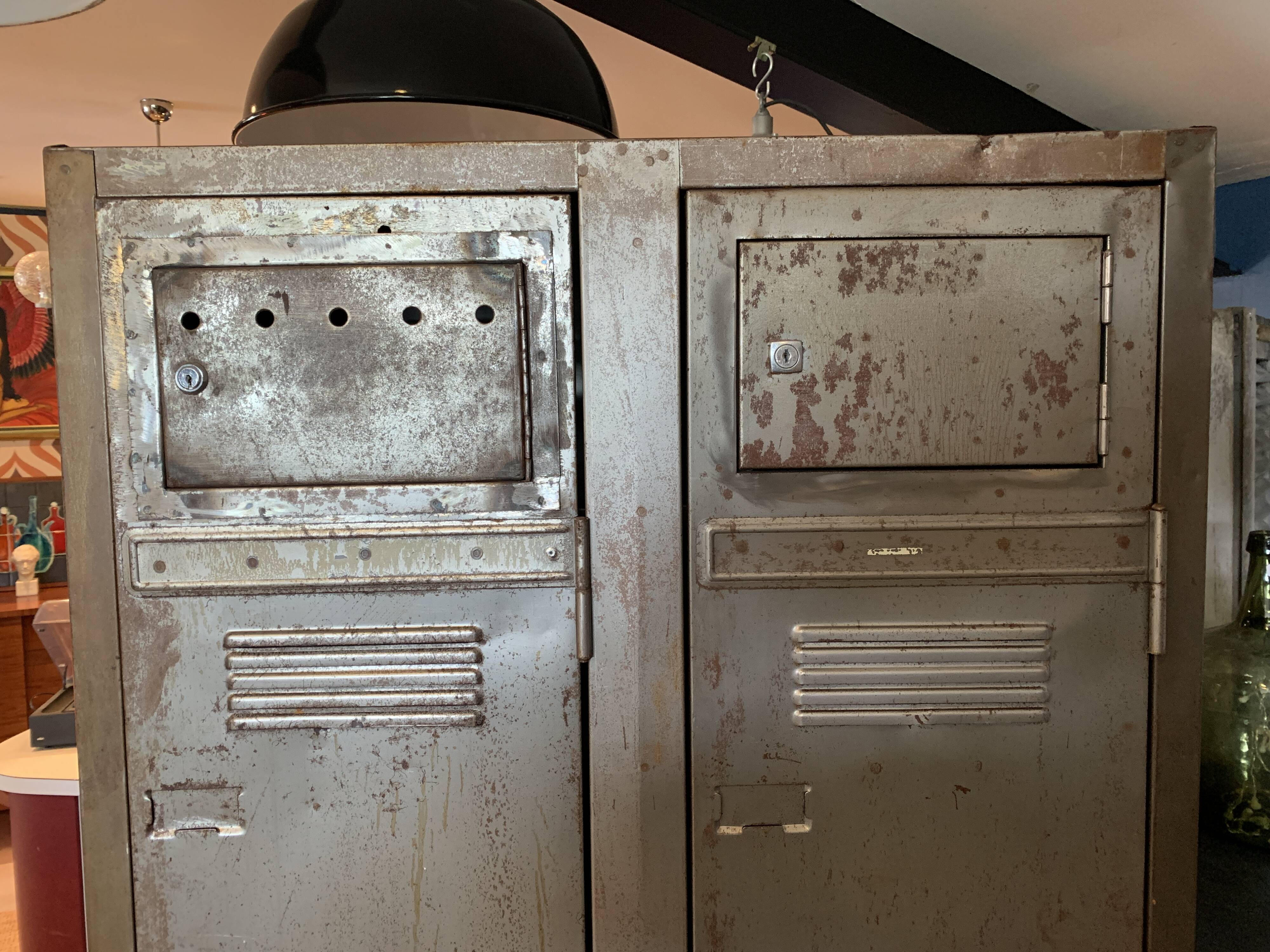 Former 2-door locker cabinet