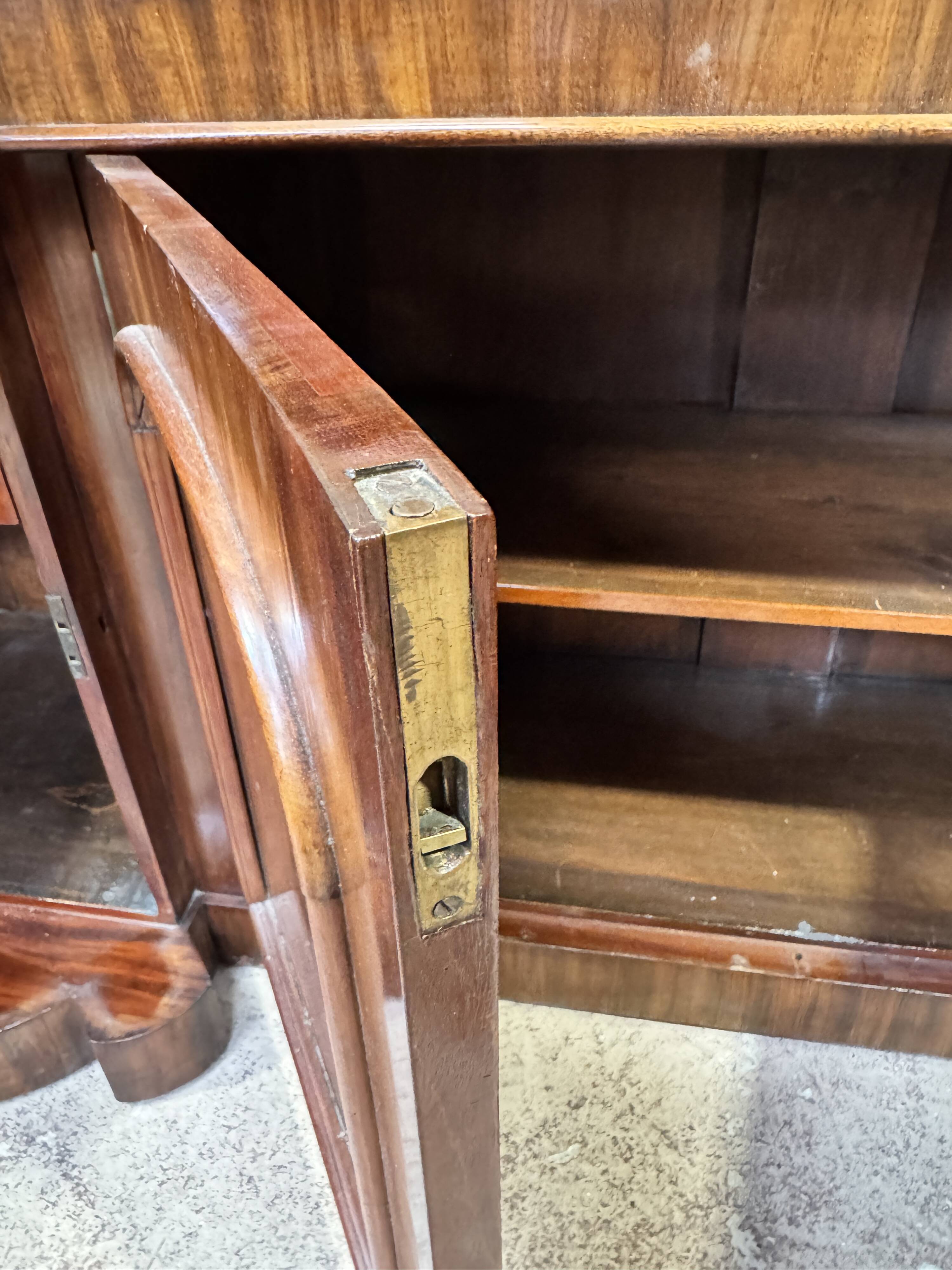 English enfilade in mahogany