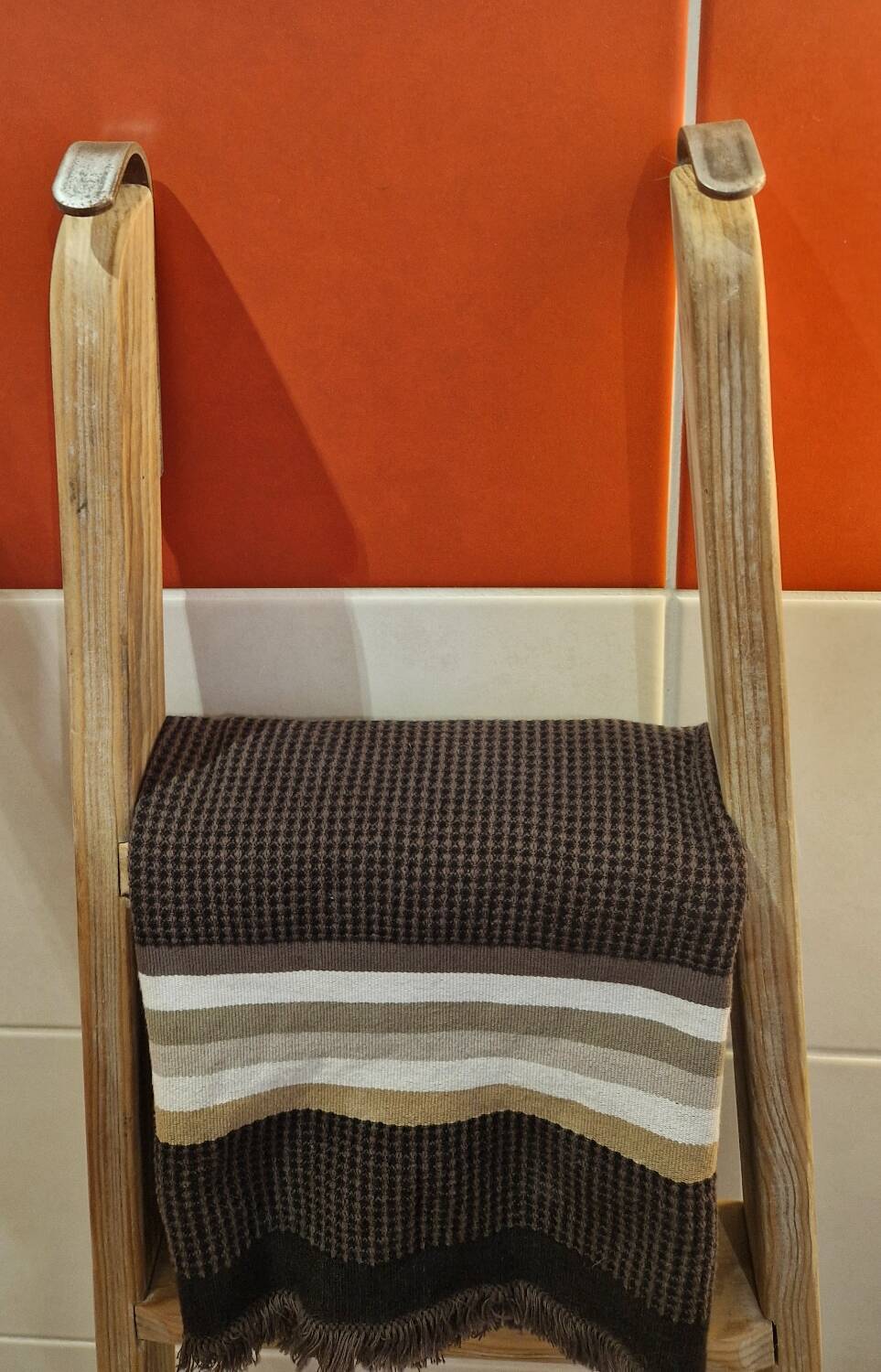 Vintage pine towel rack shelf ladder