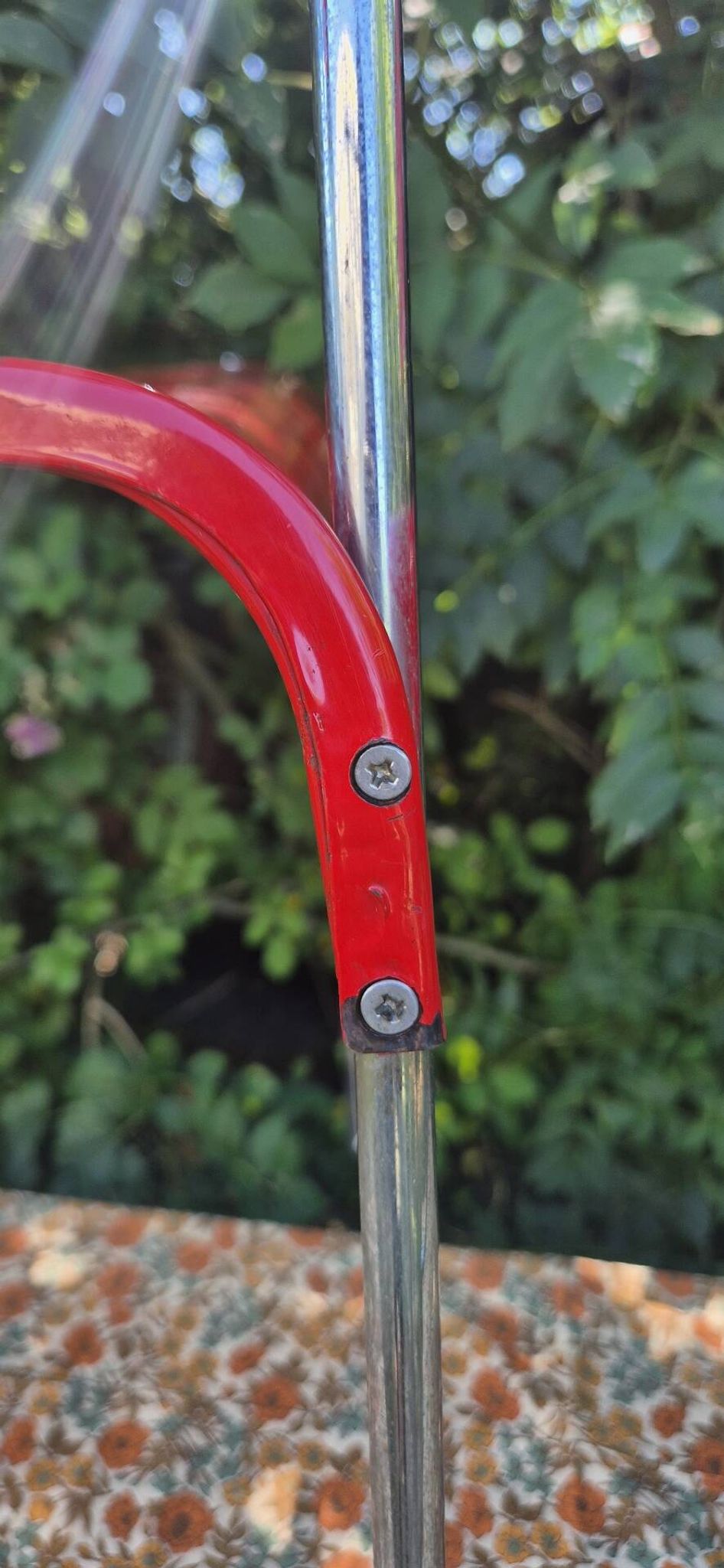 Omstak chair by Rodney Kinsman, vintage red metal.