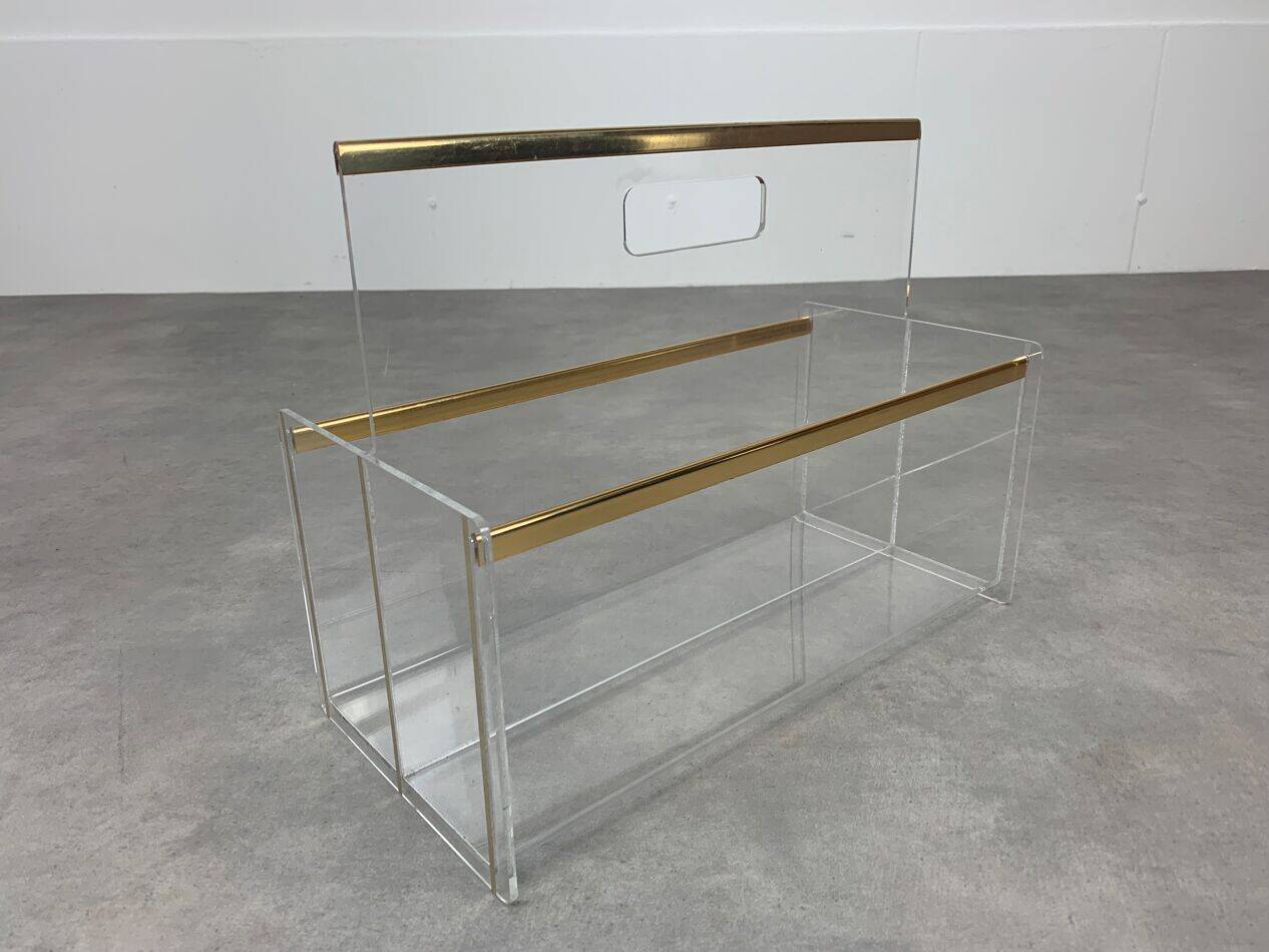 Plexiglass and brass magazine rack from the 70s in Hollywood Regency style.
