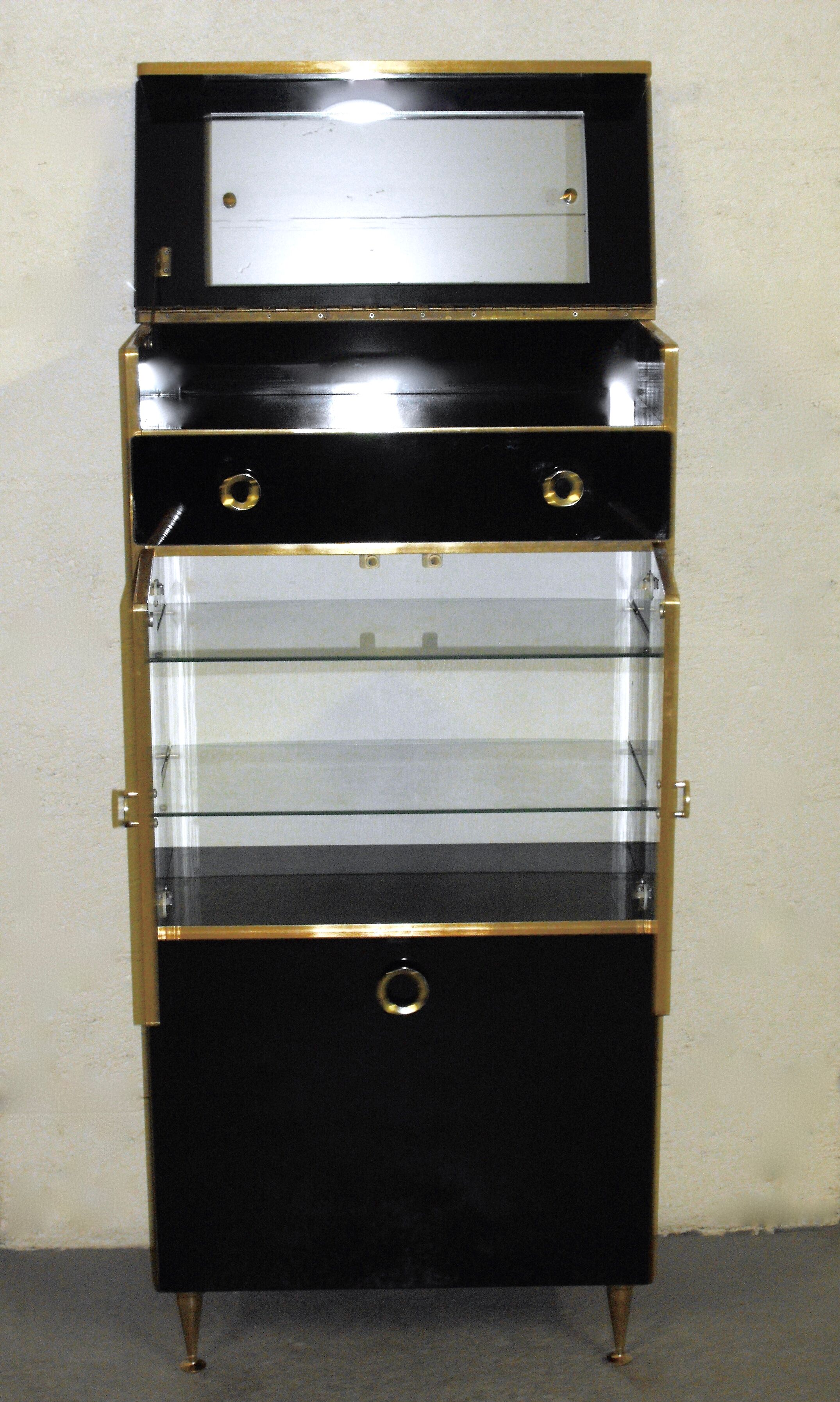 70s lacquered black and gold hairdresser