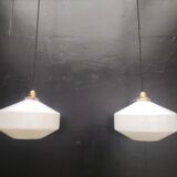Opaline suspensions