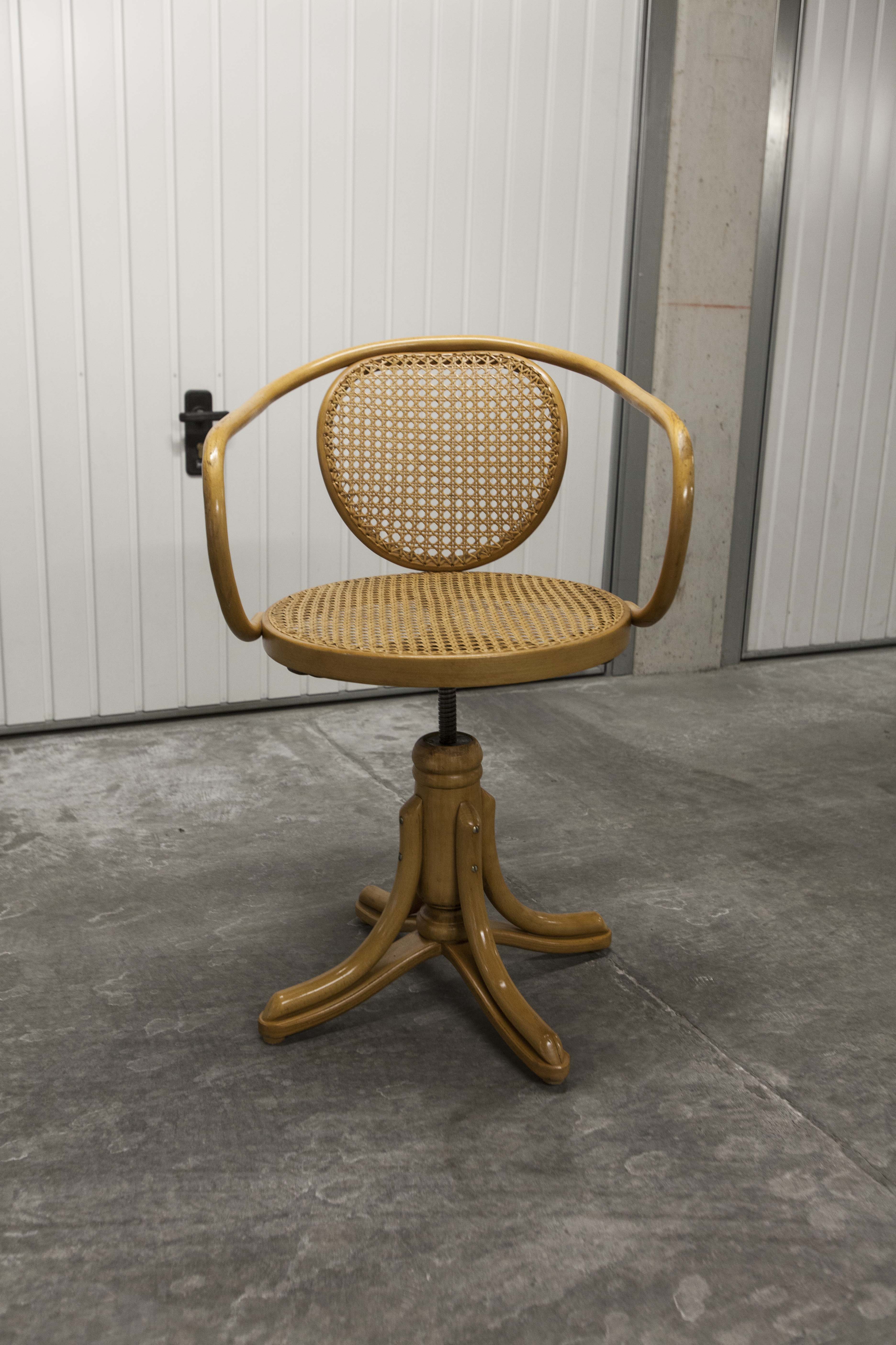 Thonet swivel armchair