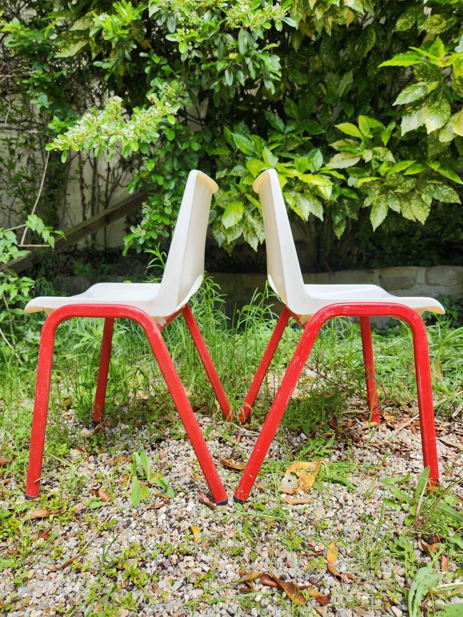 Duo of vintage and designer children's chairs. Kindergarten. 1980.