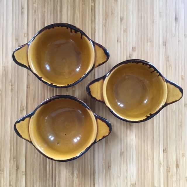 Set of 3 ear bowls