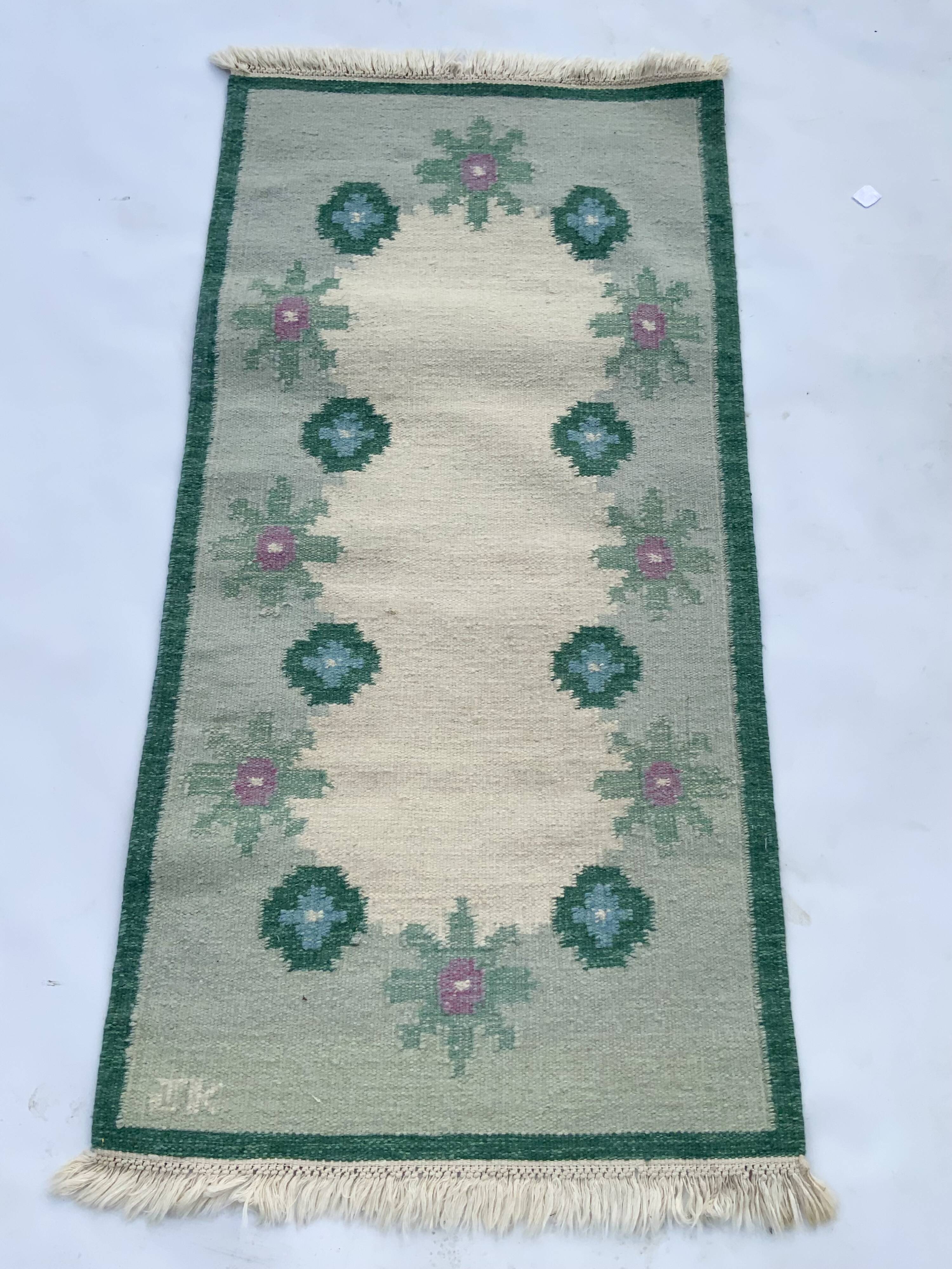 Tapis suédois en laine tissé à plat Kilim Rölakan en vert par Karin Jonsson 1960