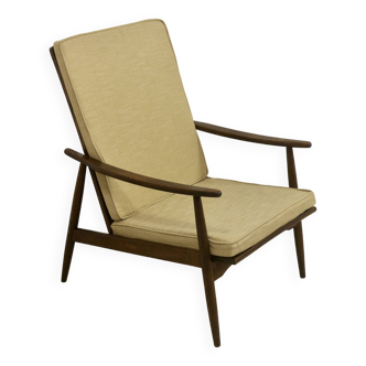 Scandinavian armchair 1960 curved armrests. Ref Cesaria