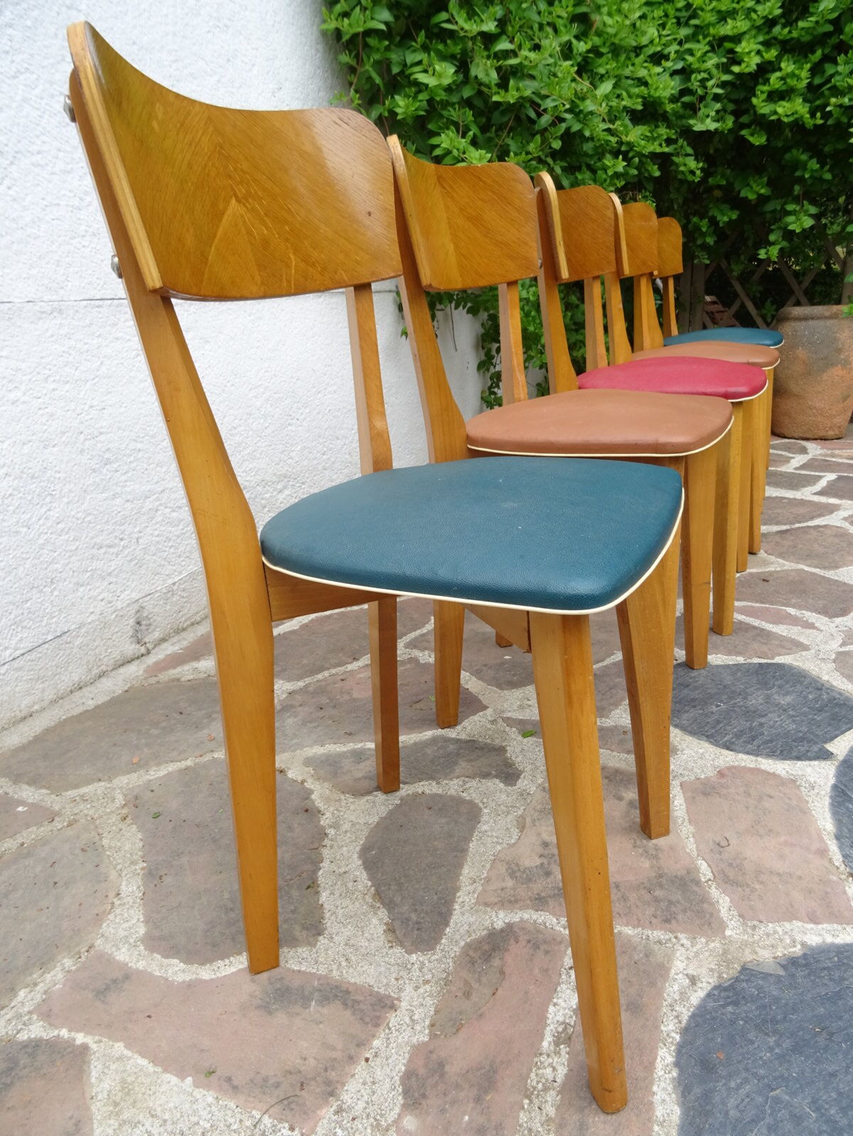 Set of 5 compass foot chairs