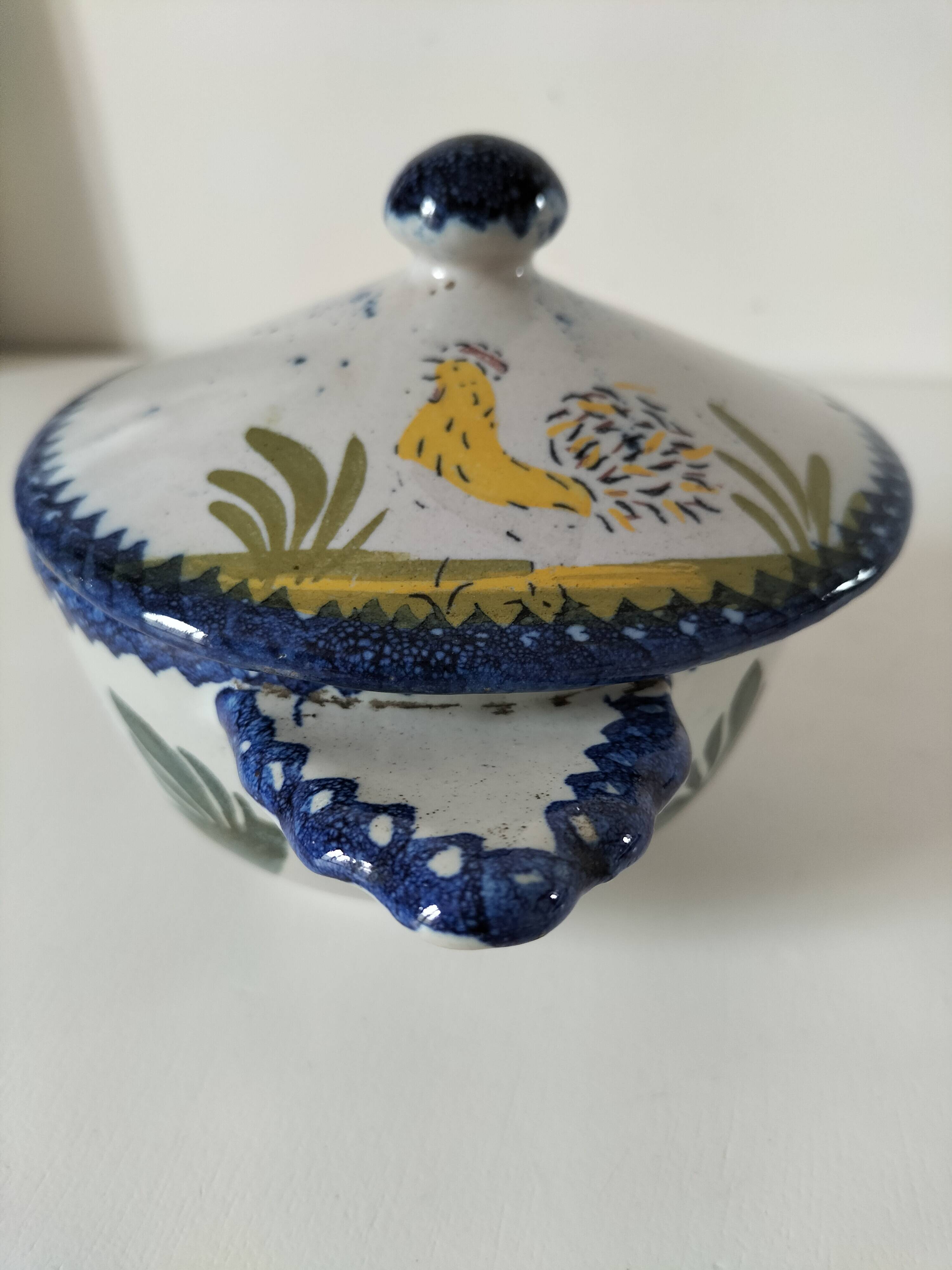 Earthenware bowl with lid from Charolles, village decoration.