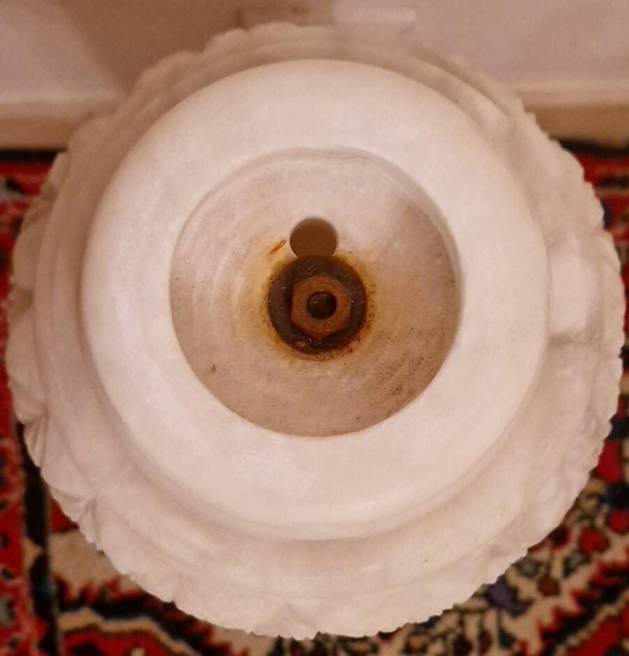 Spanish alabaster sculpted pedestal Decorative pedestal 20th century 66 cm
