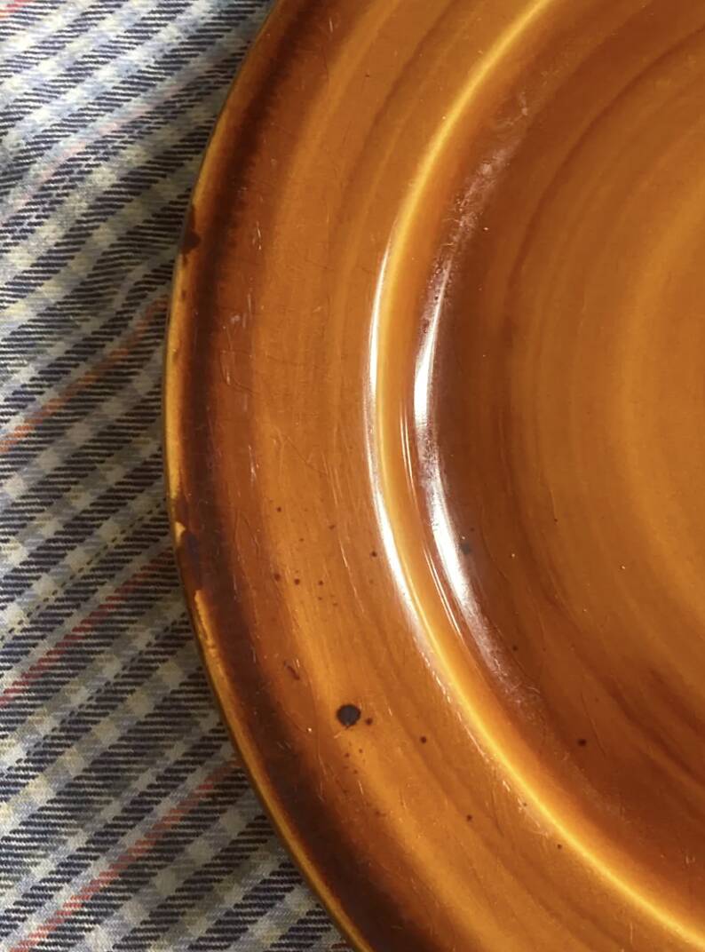 7 Saint Clément flat plates in brown earthenware