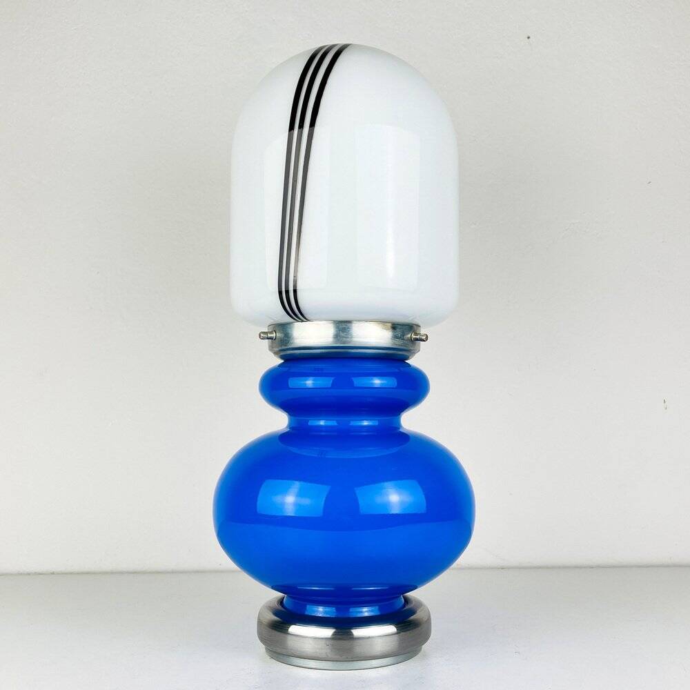 Mid-century modern Italian table lamp, Italy, 1980s.