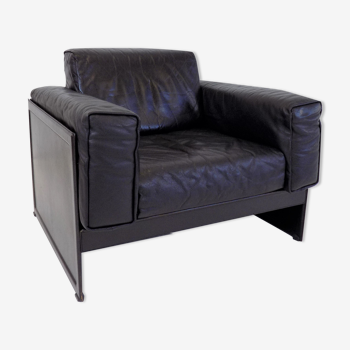 Matteo Grassi Korium KM 3/1 leather armchair by Tito Agnoli