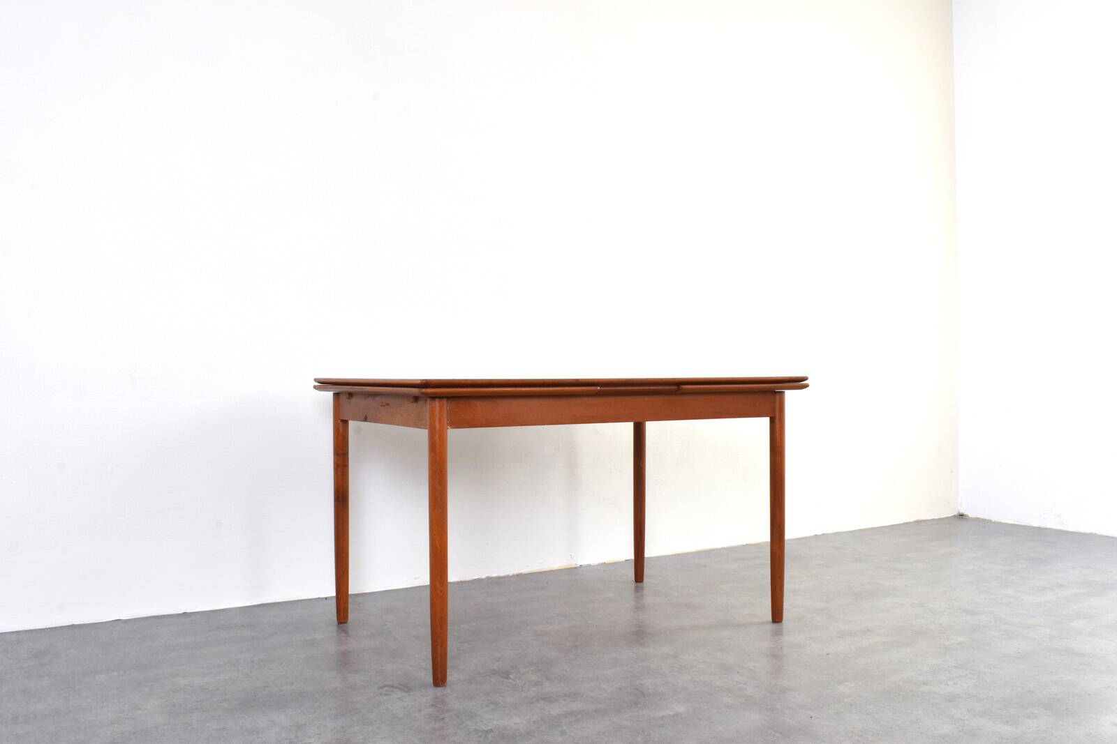 Mid-Century Danish Teak Extendable Dining Table, 1960s.