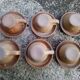 6 tasses et sous tasses à café en grès