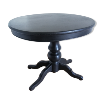 Violin table