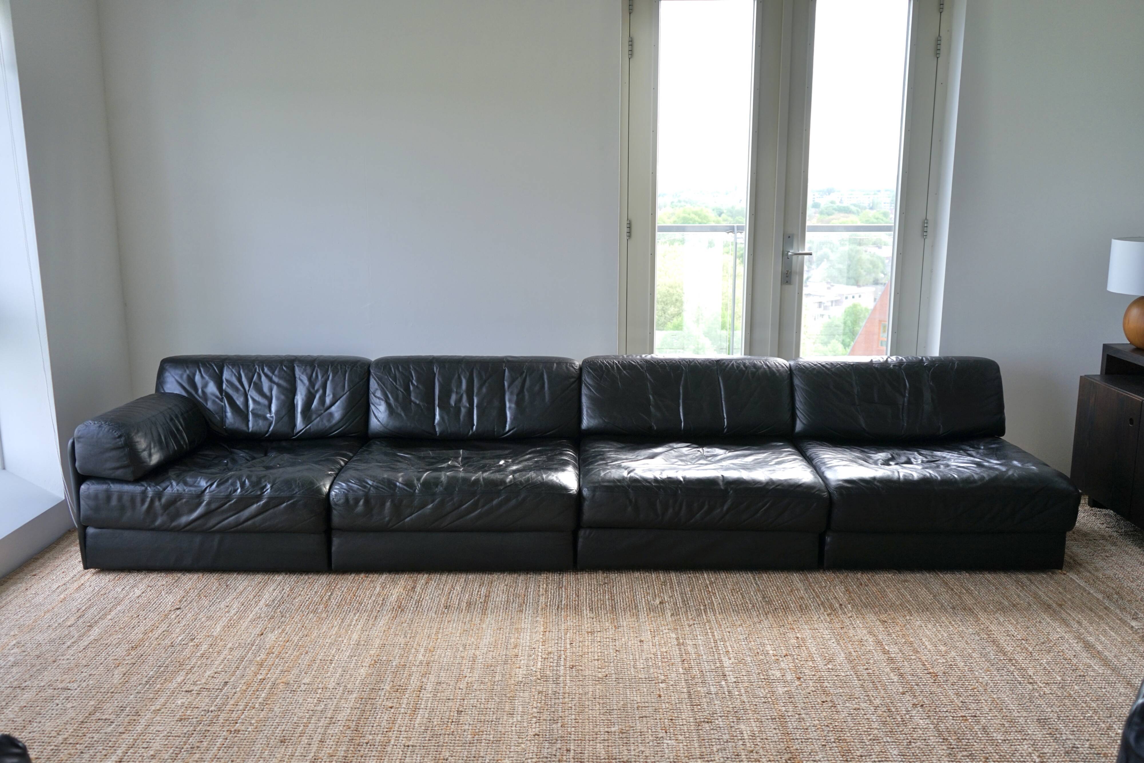 Ensemble Canapé-lit Modulable DS76 en Cuir Noir de De Sede