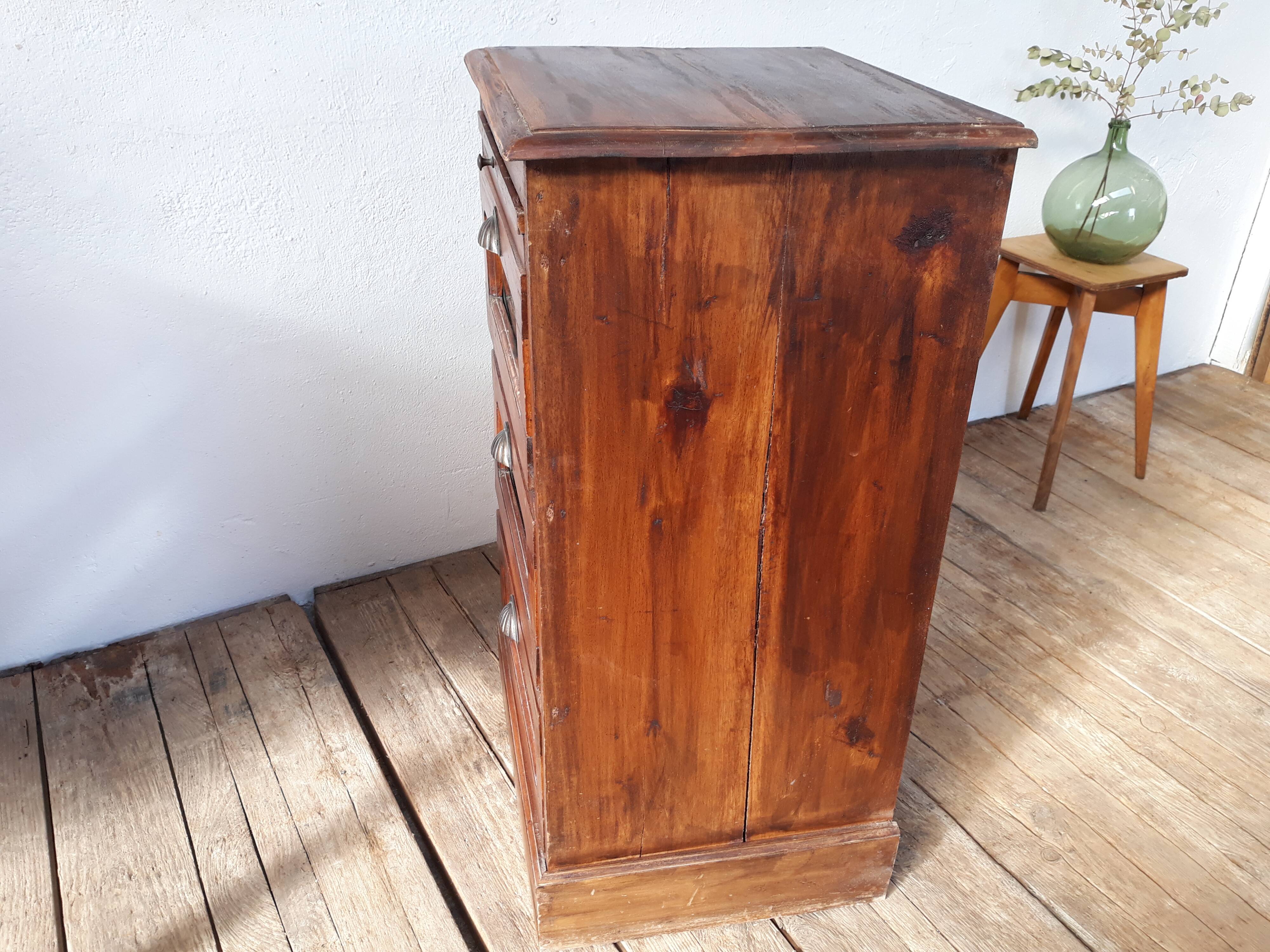 Feed store craft furniture