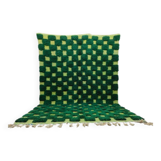 Beni Ourain Berber rug in pure wool, size 150 x 250 cm.