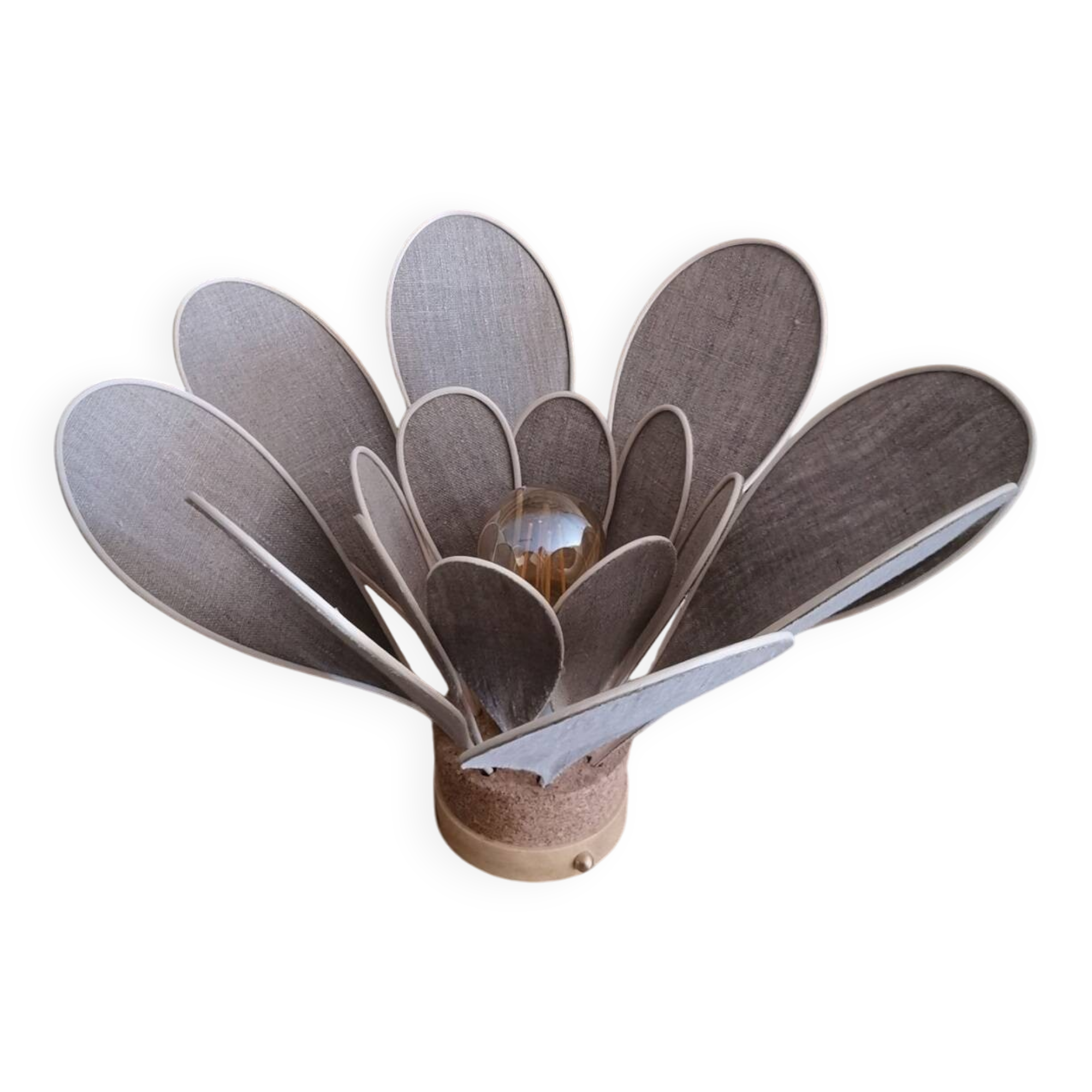 Flower table lamp made of rattan and natural linen petals