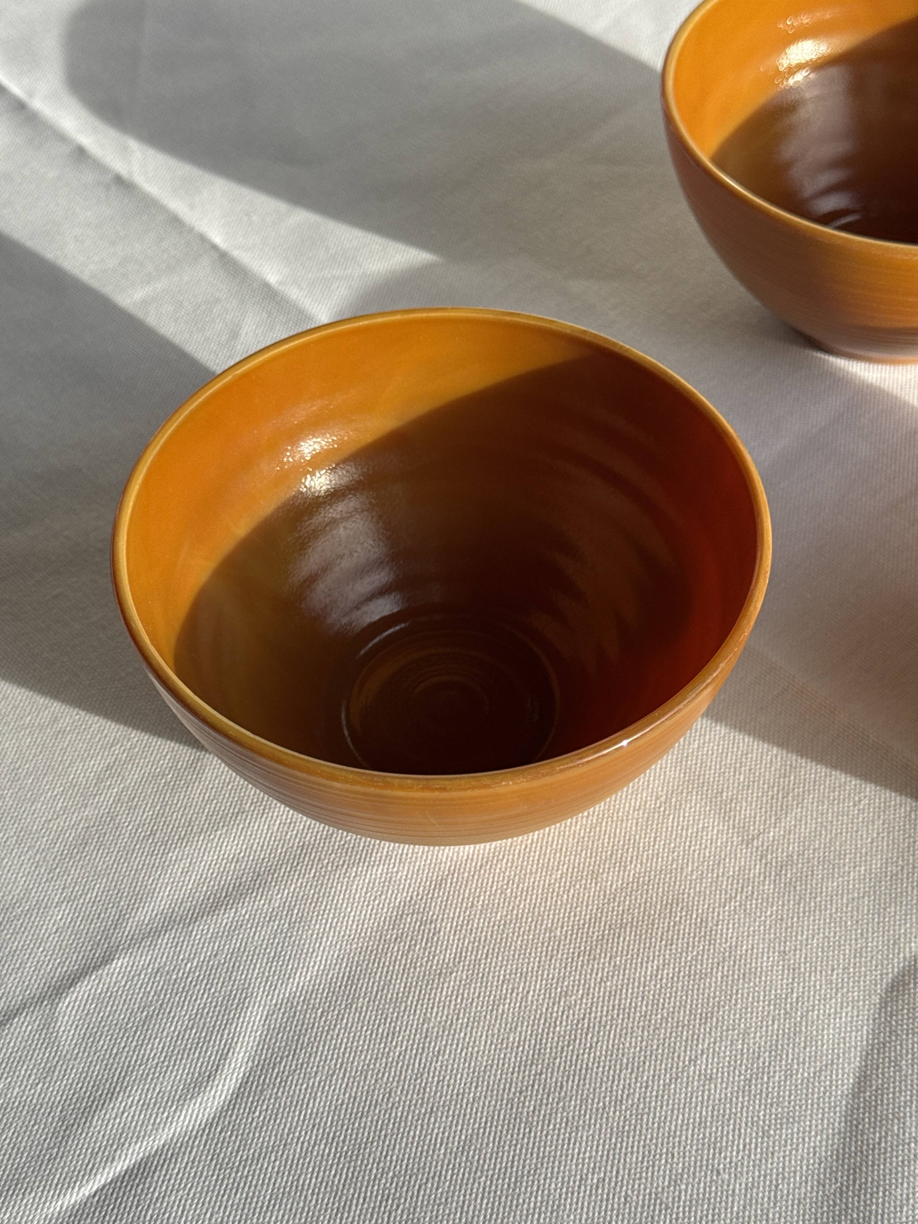 Lot de 4 petits bols marrons en verre H12 D13