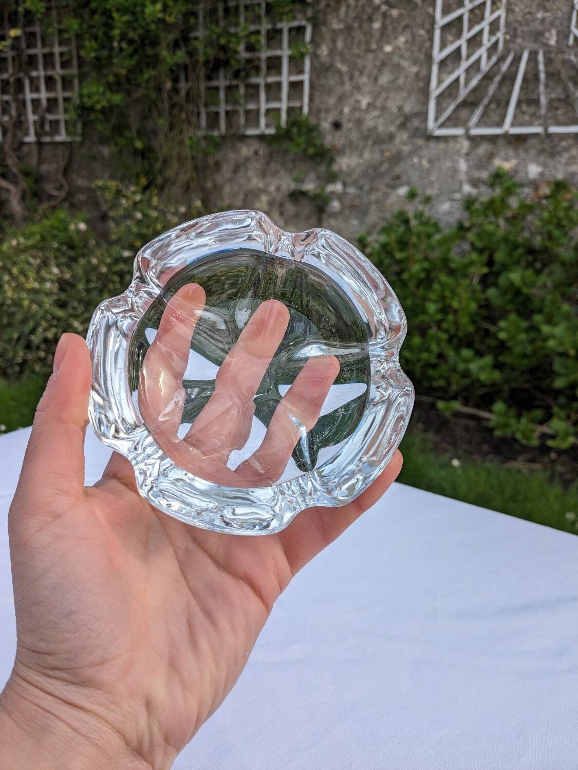 Flower shaped glass ashtray
