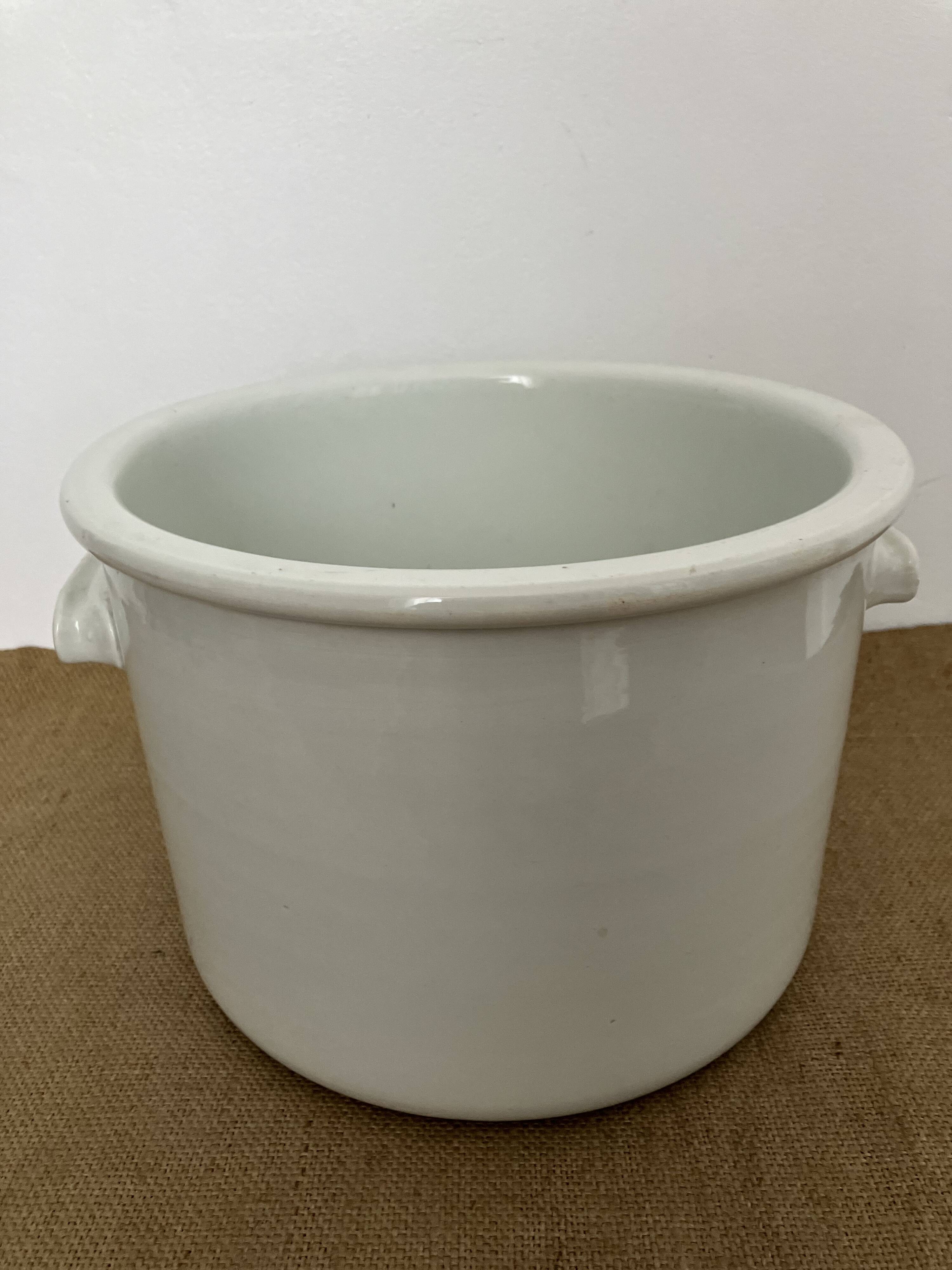 Large white earthenware pot - Creil and Montereau