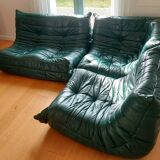 100% original et vintage (années 70) - Ensemble canapé Togo 4 à 5 personnes - Banquette 2 places, Banquette 1 place et angle 1 à 2 places en cuir vert forêt par Ligne Roset