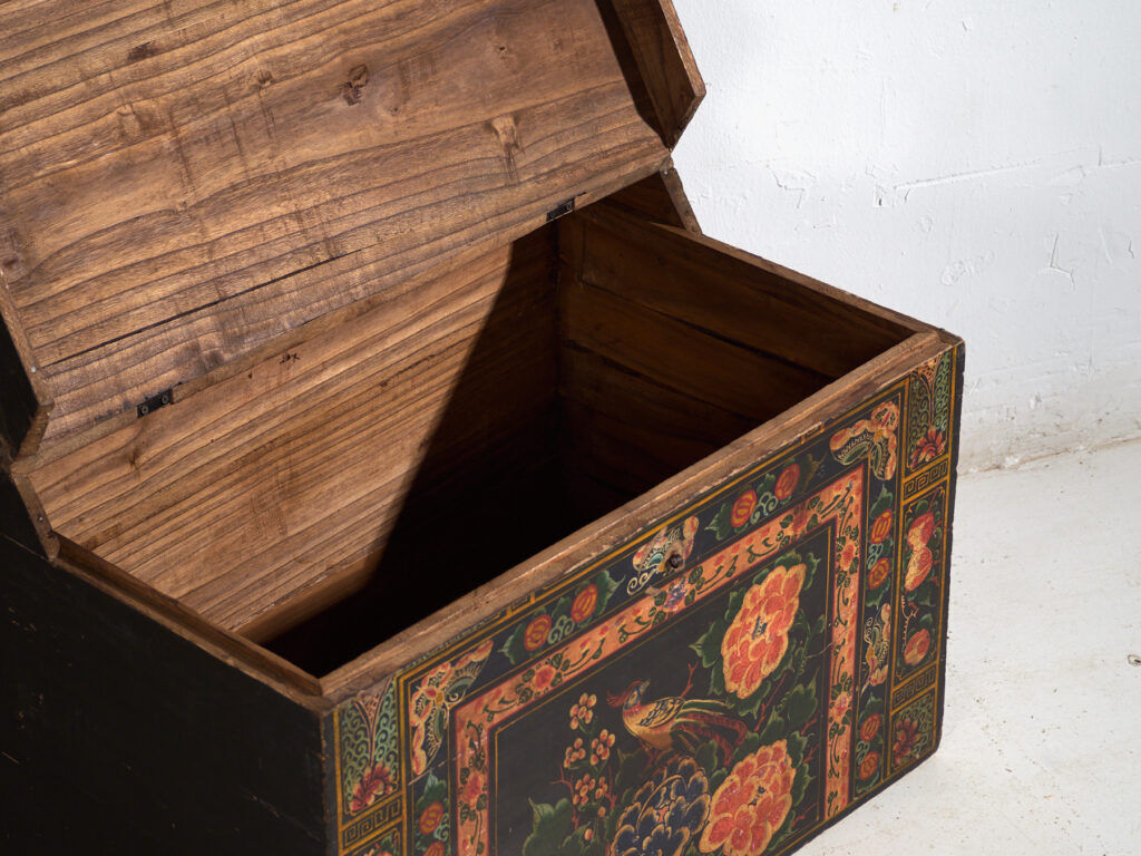 Antique Chinese chest painted in pine wood – China, circa 1900