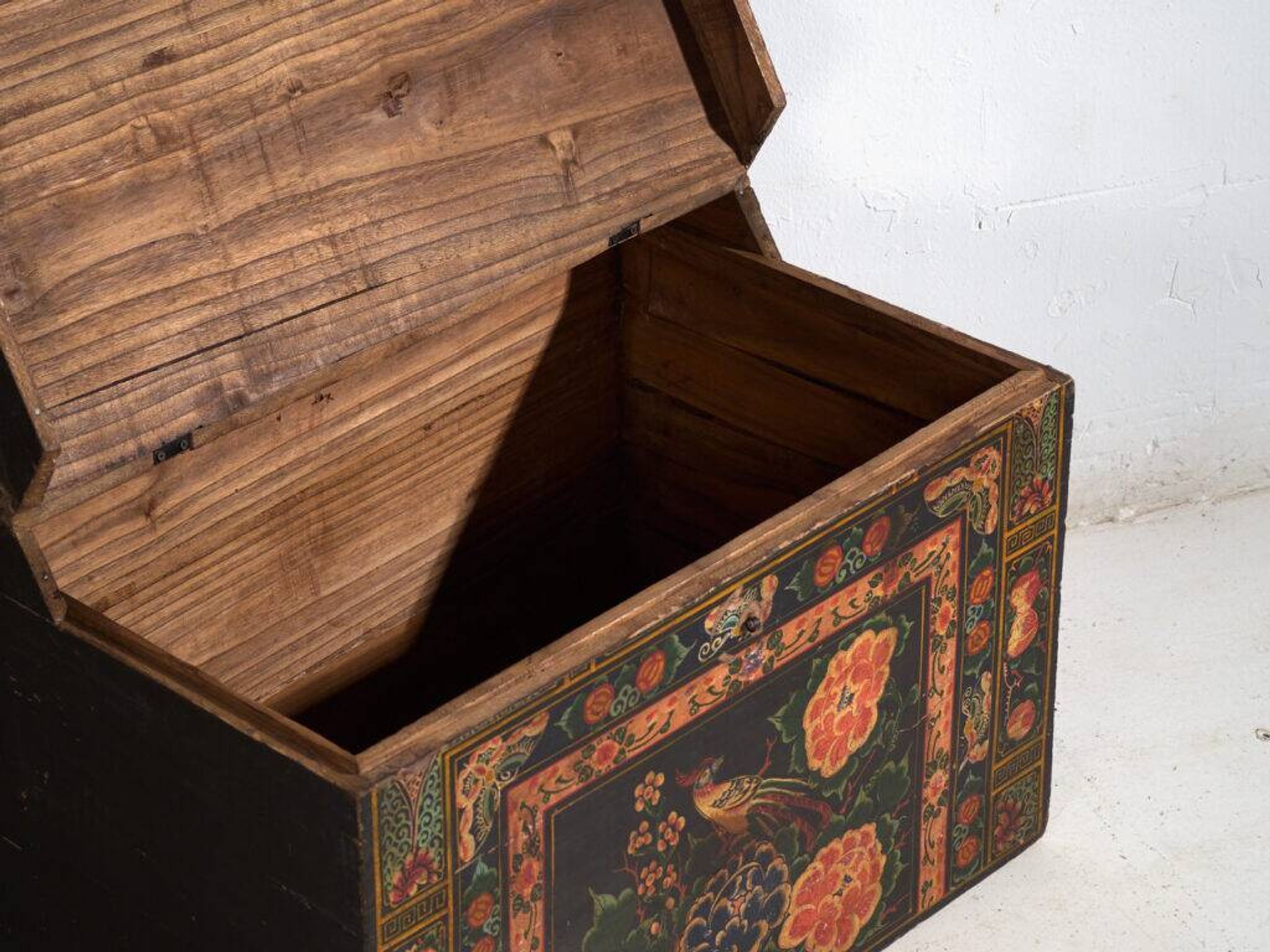 Antique Chinese chest painted in pine wood – China, circa 1900