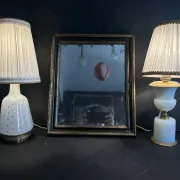 Lampe XIXe en opaline blanche et métal doré