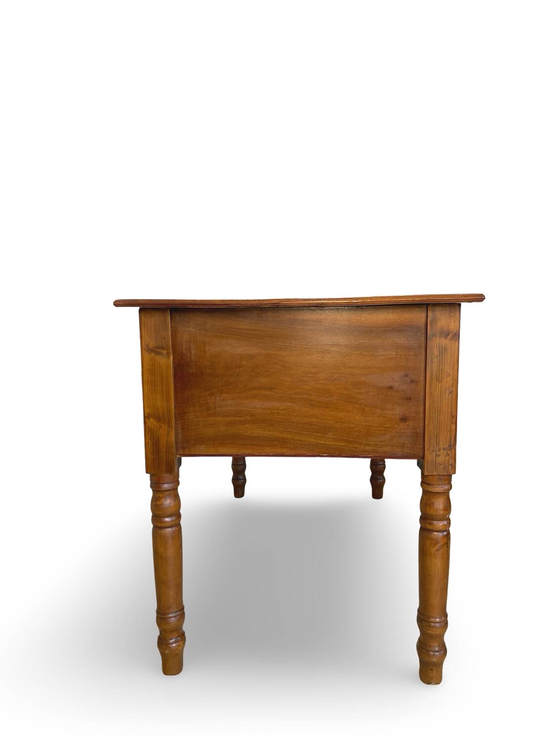 Italian pine wood centre writing desk from the 1960s, a reproduction o