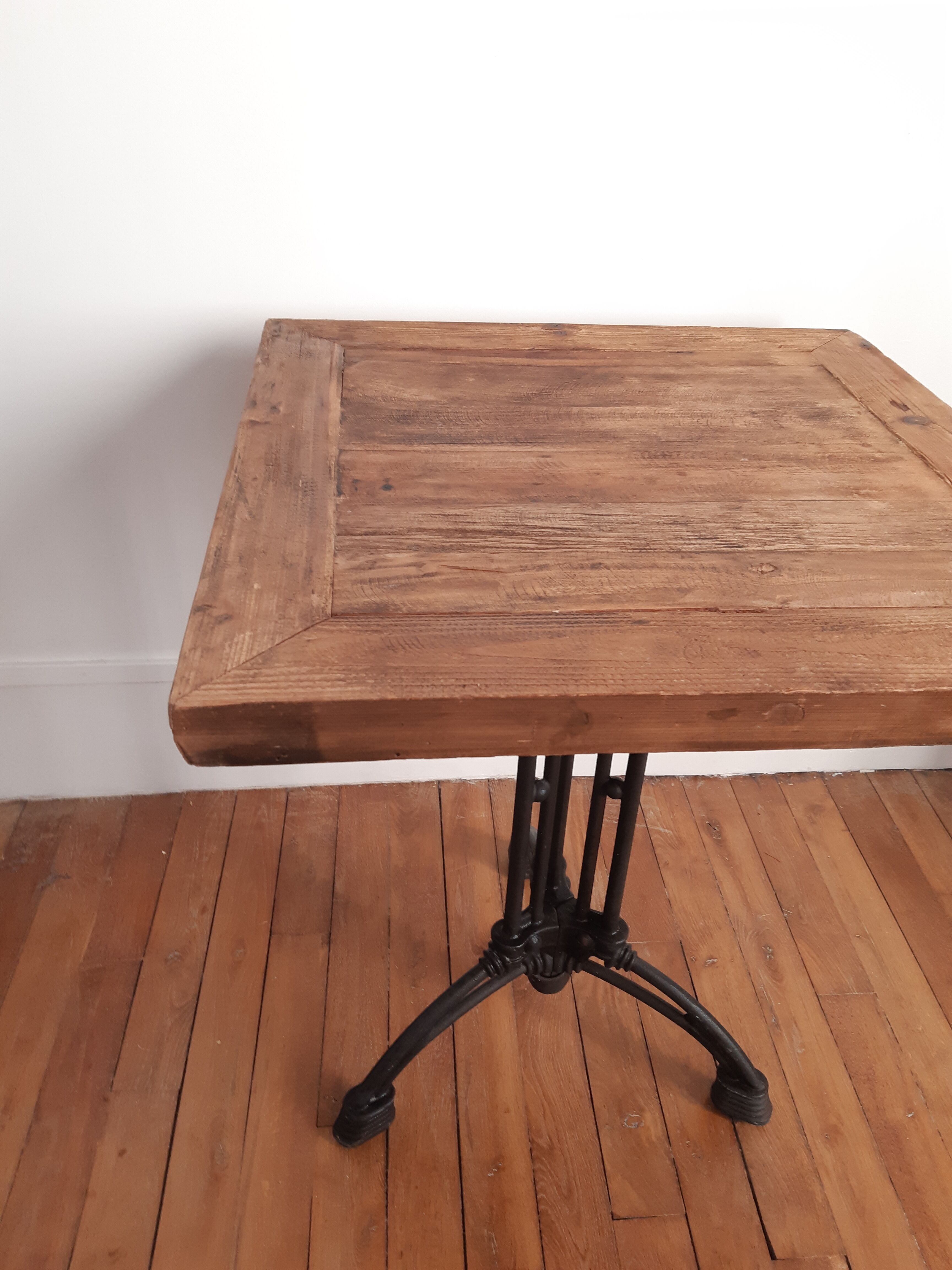 Square bistro table