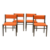 4 chaises de salle à manger en bois wengé avec revêtement en tissu bouclé orange, années 1960