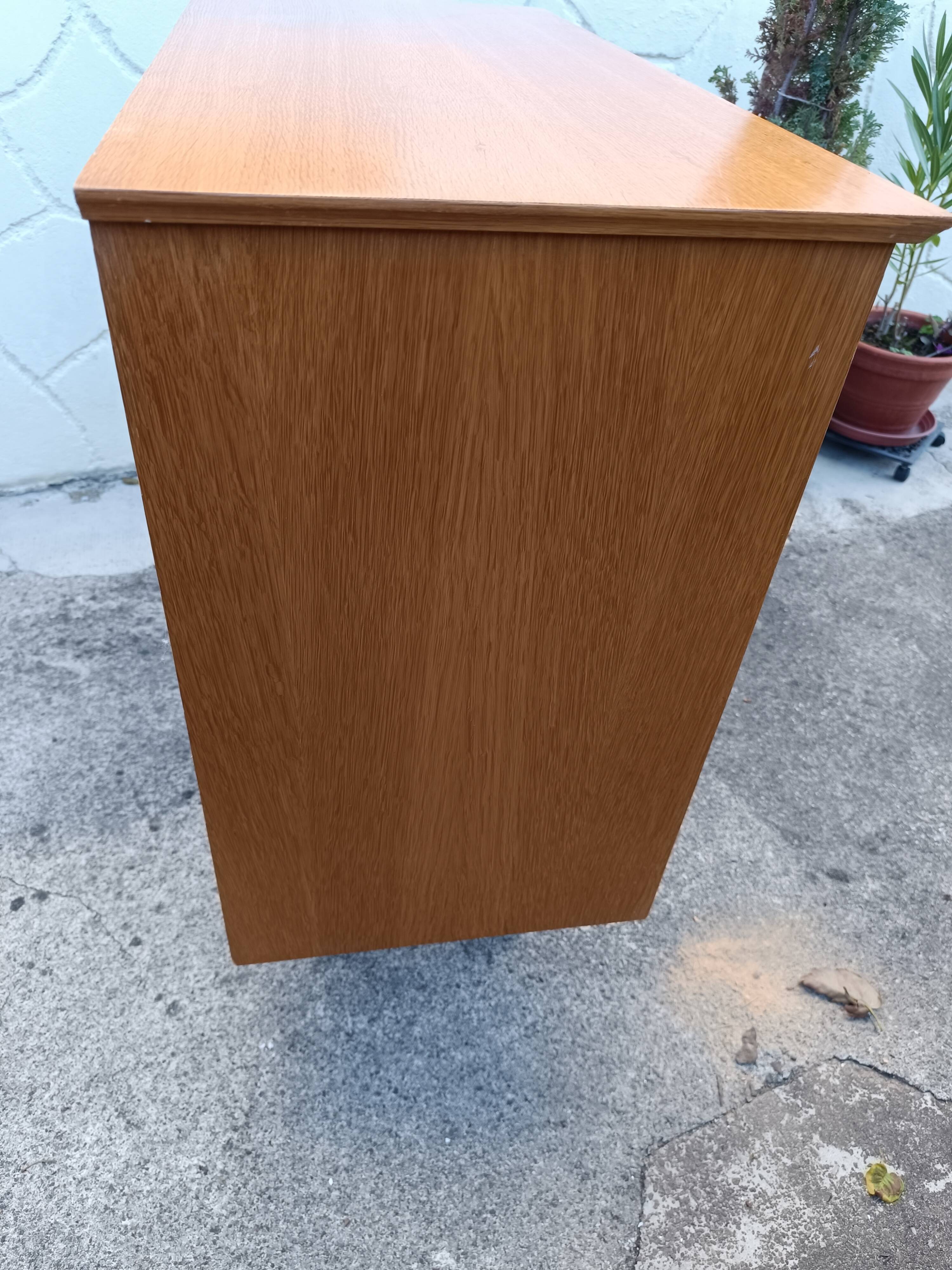 Vintage chest of drawers