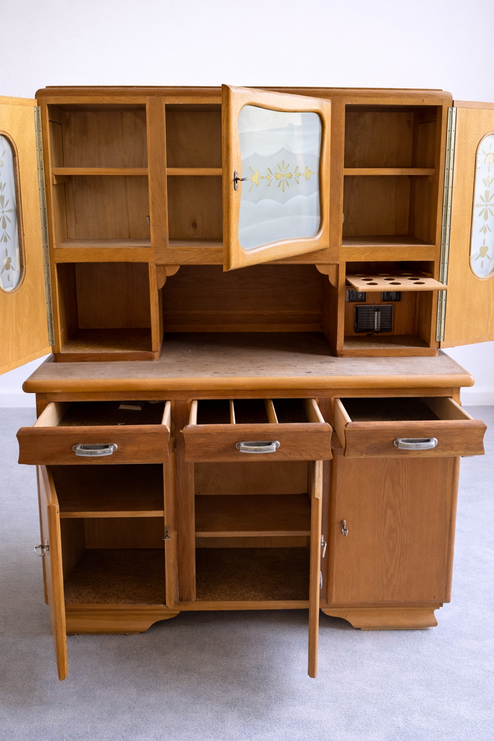 Wooden buffet/cabinet "Mado"