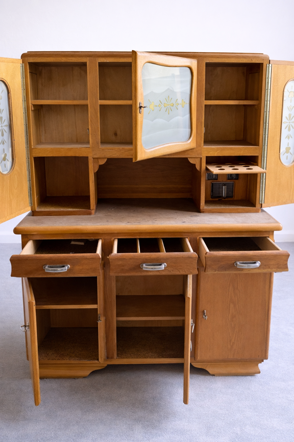 Buffet/vaisselier en bois ''Mado