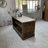 Central island trading counter in walnut