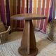 Tabouret en bois avec assise convexe