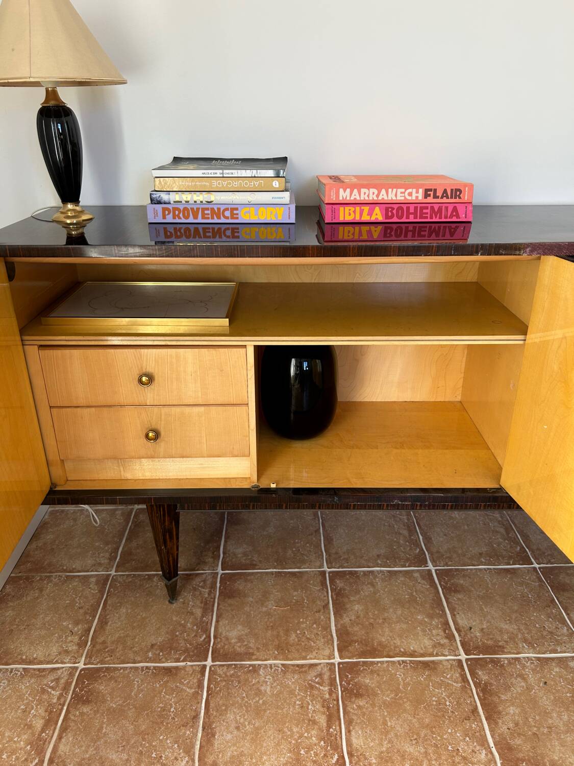 Enfilade bois verni à vantaux