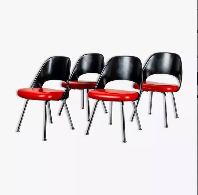 Set of 4 Conference chairs by Eero Saarinen for Knoll.