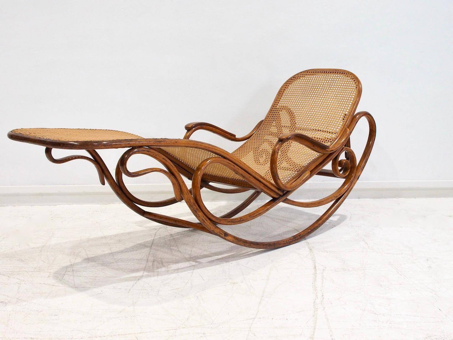 Thonet rocking chair, model 7500