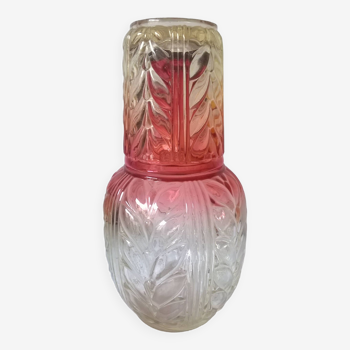 Carafe de nuit avec verre en cristal moulé - modèle Laurier de Baccarat