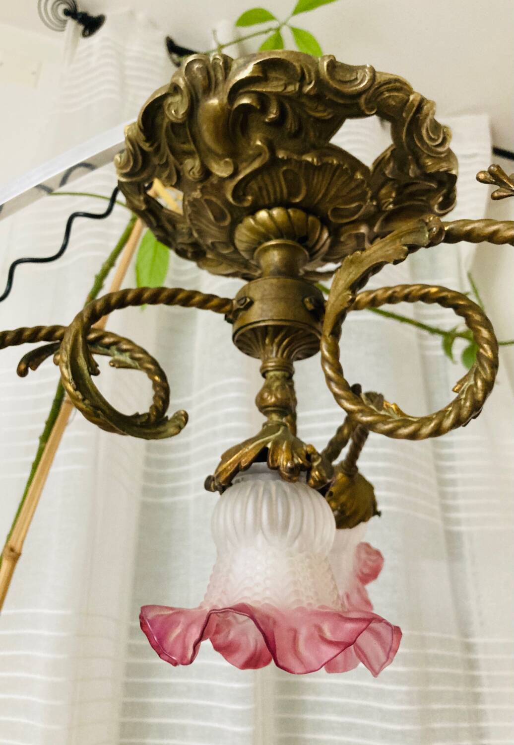 Lustre en bronze doré à 6 bras de lumières, XIXe