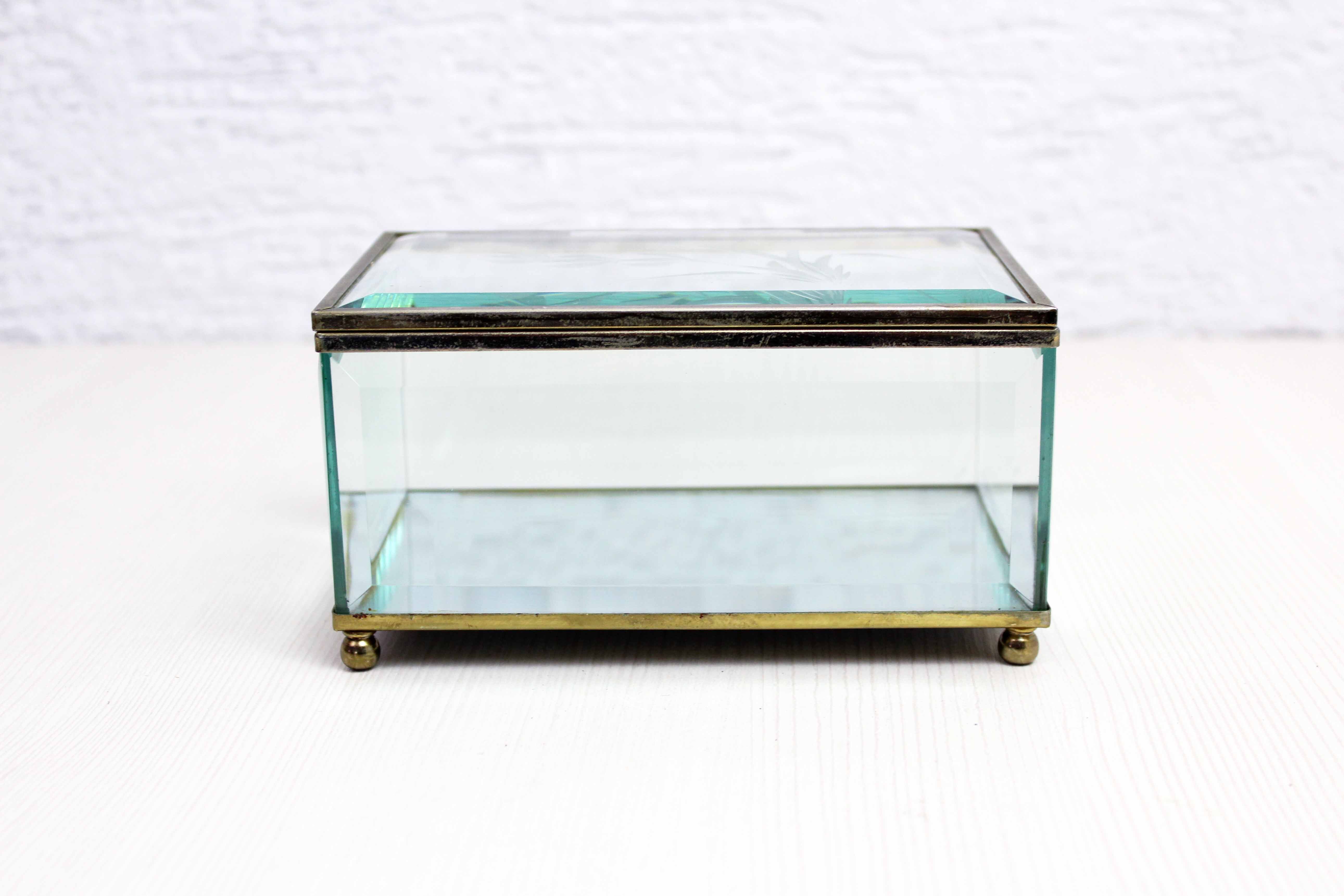 Beveled glass jewelry box