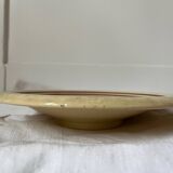 Shallow dish in earthenware from Giens