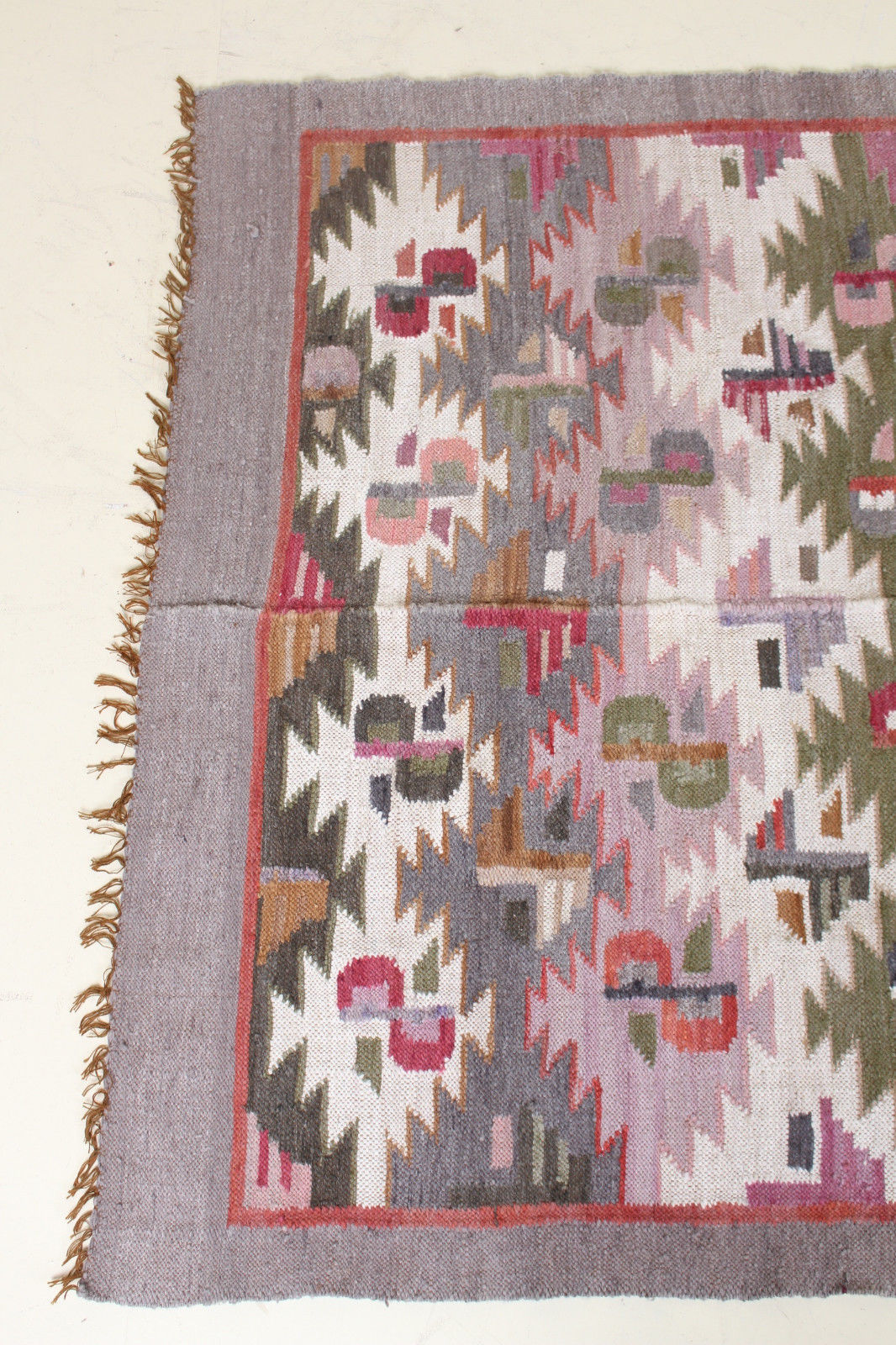 Persian carpet woven 148,5 x 115.8 cm wool