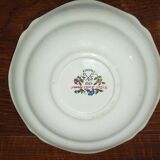 Plate Vieux Saint Amand 1713 with chantournés edges with floral motif