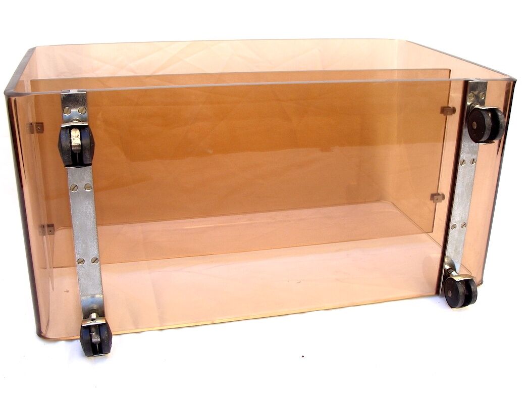 Plexiglas design rolling coffee table